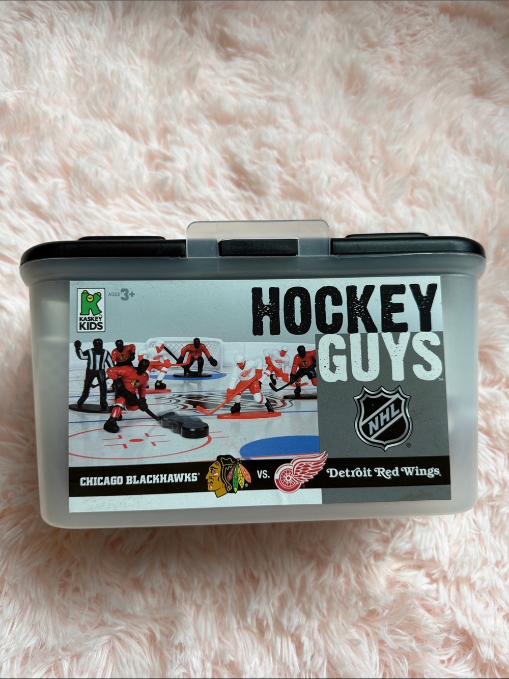 NHL Hockey Guys Playset - Blackhawks & Redwings